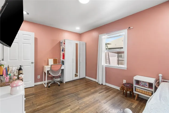 1335 W Burnett Street, Long Beach, California 90810