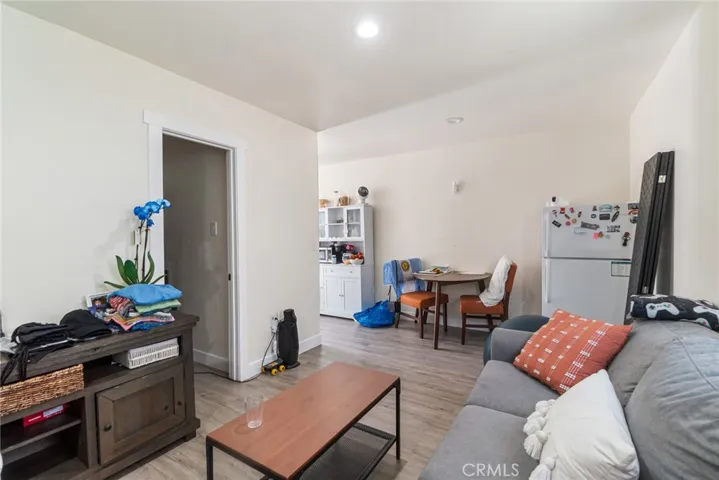 1335 W Burnett Street, Long Beach, California 90810