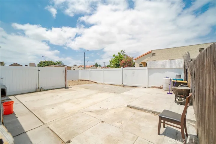 1335 W Burnett Street, Long Beach, California 90810