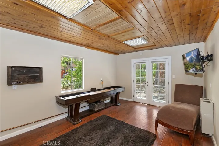 248 Maple Lane, Sugarloaf, California 92386