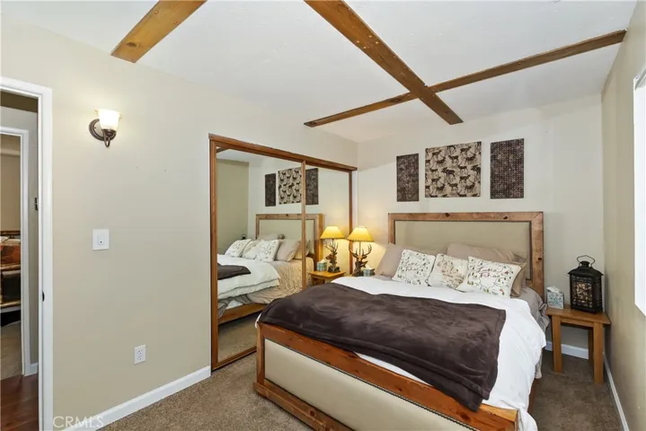 248 Maple Lane, Sugarloaf, California 92386