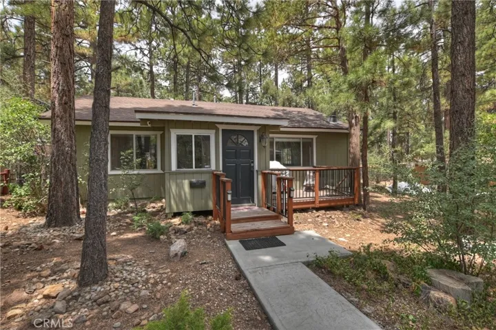 248 Maple Lane, Sugarloaf, California 92386