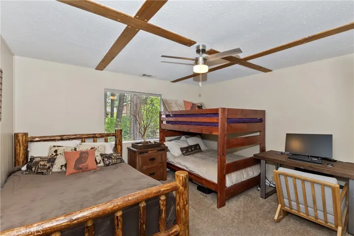 248 Maple Lane, Sugarloaf, California 92386