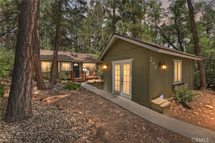 248 Maple Lane, Sugarloaf, California 92386
