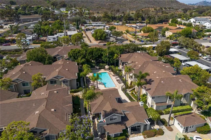 Fantastic pool area/clubhouse/Private