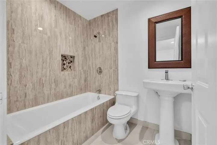 164 S Santa Fe Avenue, San Jacinto, California 92583