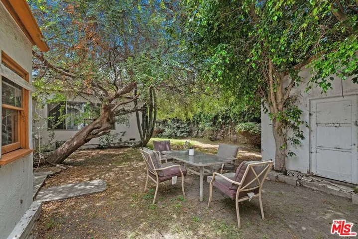 6022 Dauphin Street, Los Angeles, California 90034
