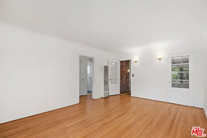 6022 Dauphin Street, Los Angeles, California 90034