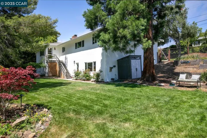 4222 Aberfoil Ave, Oakland, California 94605