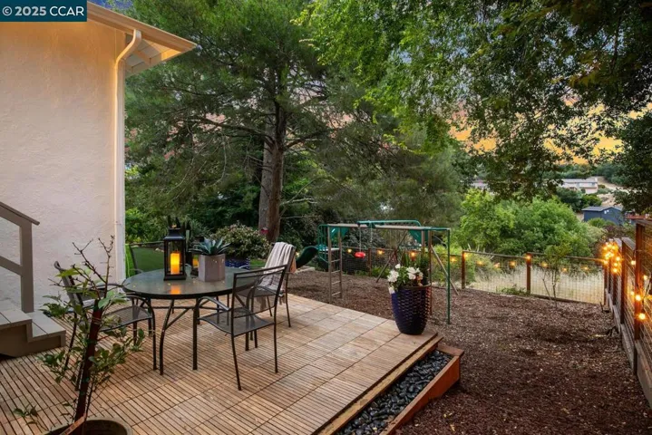 4222 Aberfoil Ave, Oakland, California 94605