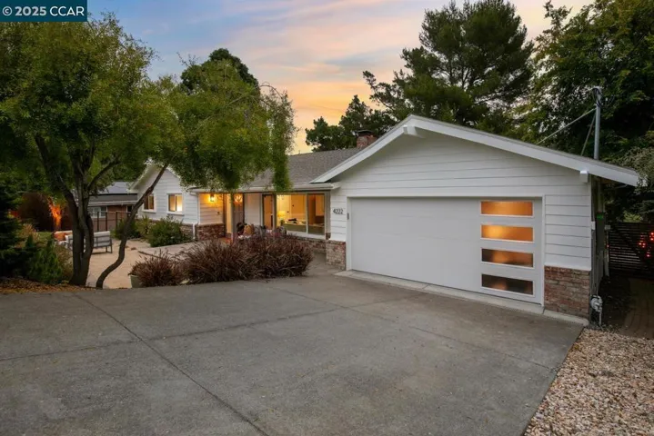 4222 Aberfoil Ave, Oakland, California 94605