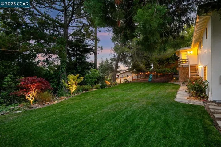 4222 Aberfoil Ave, Oakland, California 94605