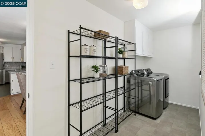 4222 Aberfoil Ave, Oakland, California 94605
