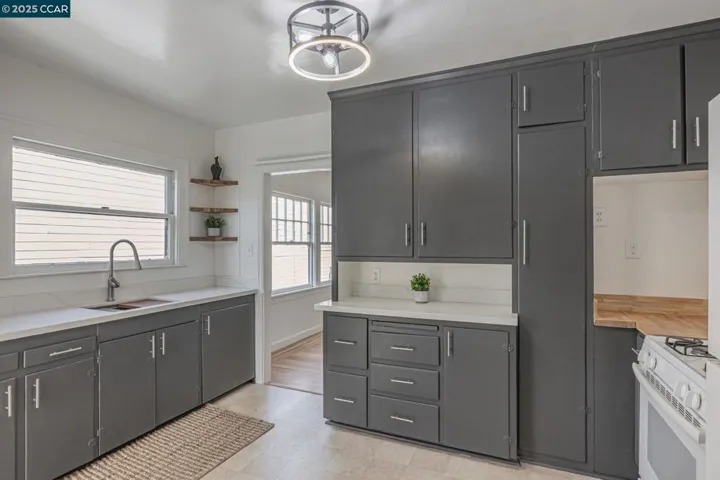 2600 8th Ave, Oakland, California 94606