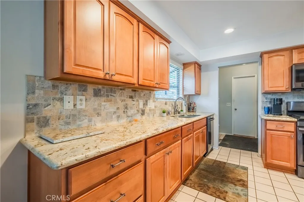 1132 Riderwood Avenue, Hacienda Heights, California 91745 home-pic-12