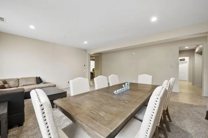 2928 Burnet Dr, Escondido, California 92027