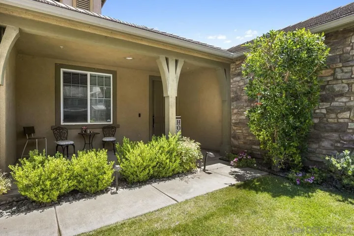 2928 Burnet Dr, Escondido, California 92027