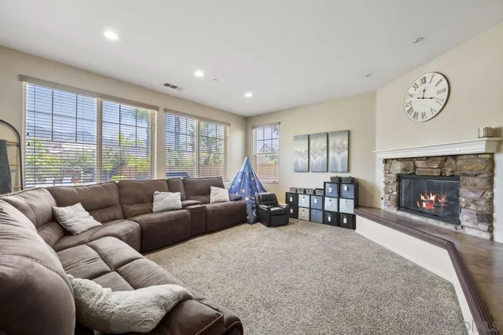2928 Burnet Dr, Escondido, California 92027