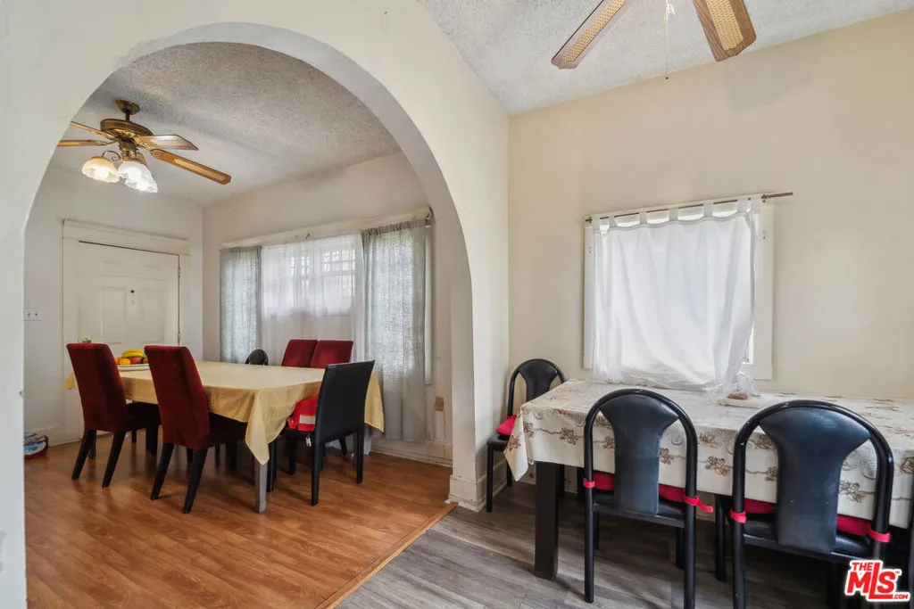 1946 S La Salle Avenue, Los Angeles, California 90018 home-pic-7