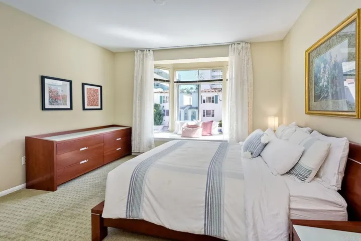 2400 5th Avenue 225, San Diego, California 92101