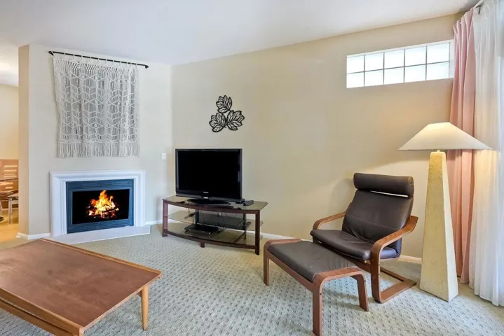 2400 5th Avenue 225, San Diego, California 92101