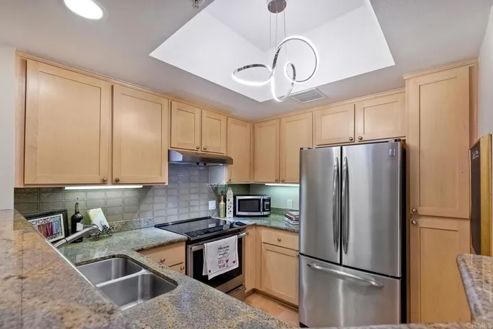 2400 5th Avenue 225, San Diego, California 92101