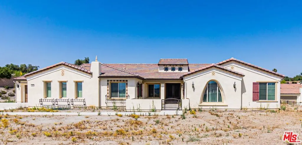 16130 Gallery Heights Drive, Riverside, California 92504, 4 Bedrooms Bedrooms, ,4 BathroomsBathrooms,Residential,For Sale,Gallery Heights,25557369