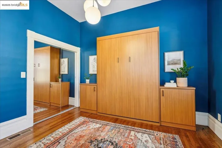 Murphy Bed