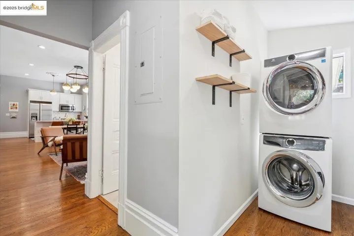 3026 Harrison Street, Oakland, California 94611-5524
