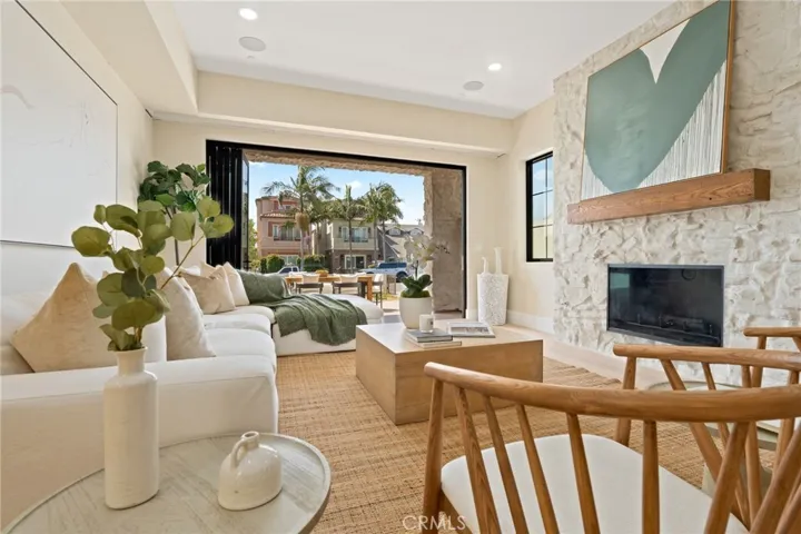 506 12th, Huntington Beach, California 92648