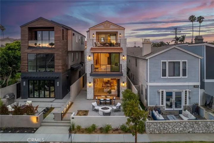 506 12th, Huntington Beach, California 92648