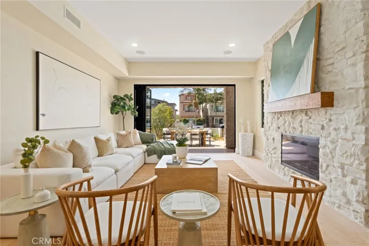 506 12th, Huntington Beach, California 92648