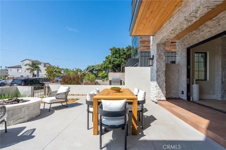 506 12th, Huntington Beach, California 92648