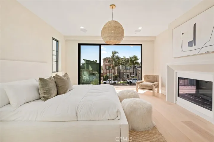 506 12th, Huntington Beach, California 92648