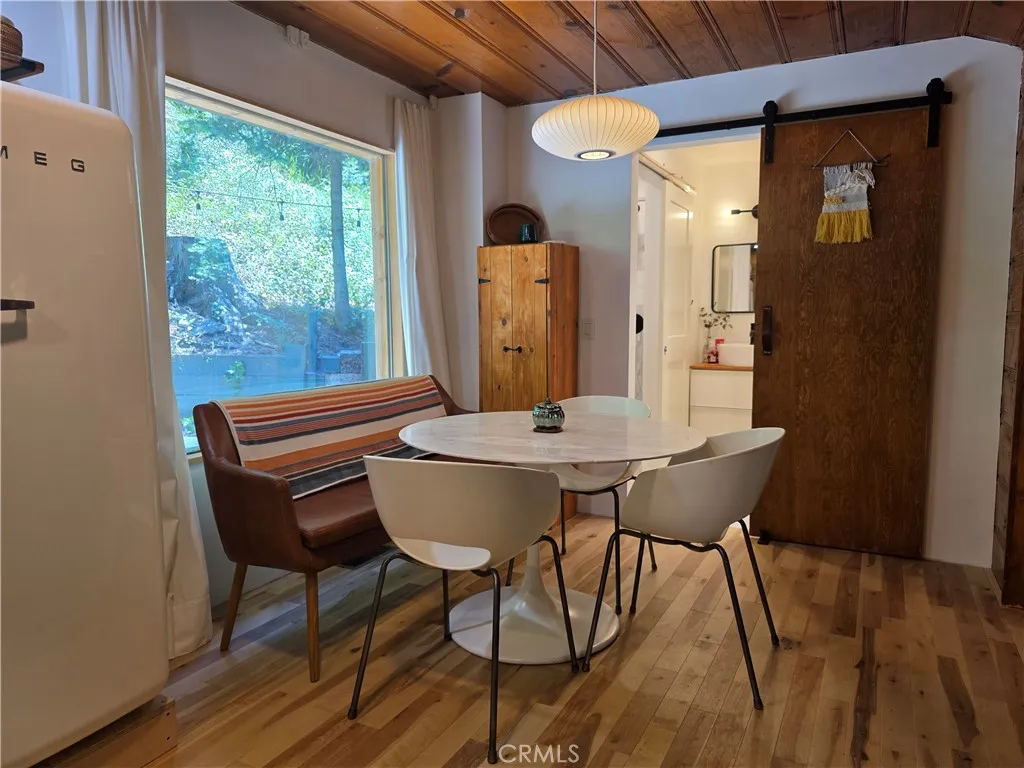 606 Crest Estates Drive, Lake Arrowhead, California 92352 home-pic-10