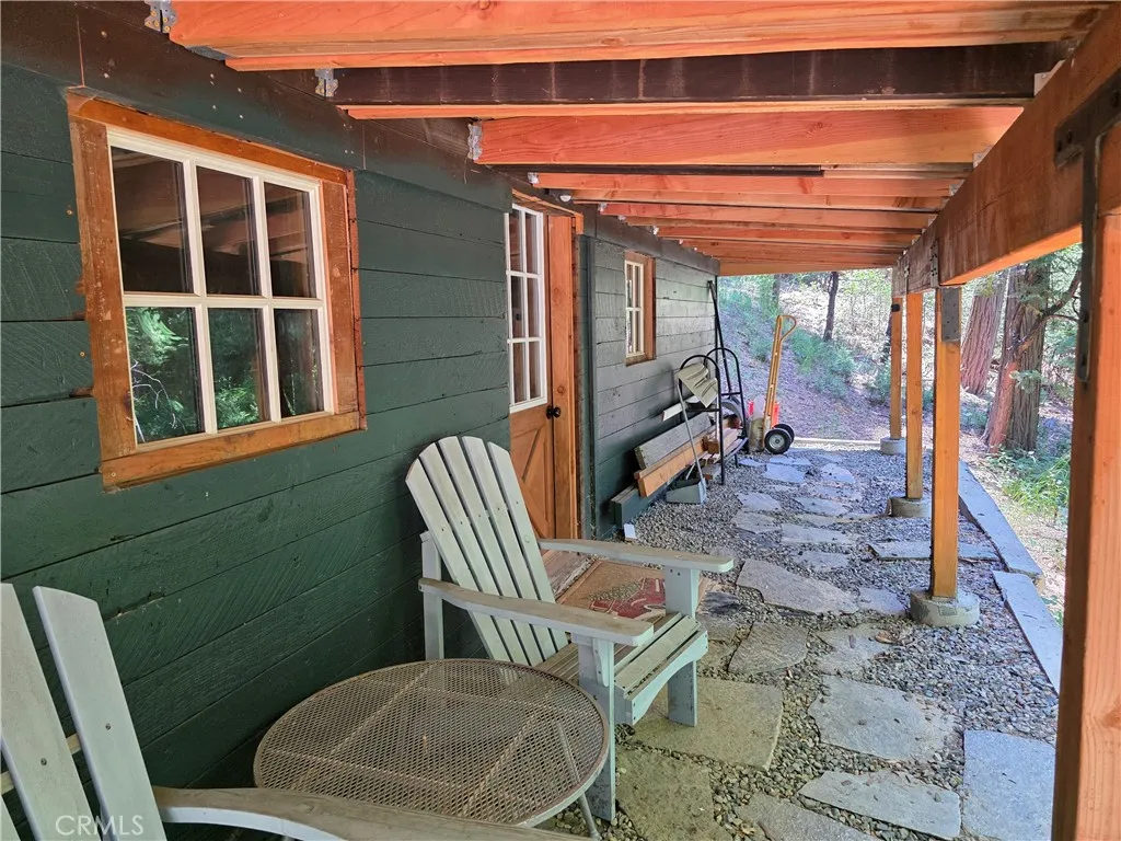 606 Crest Estates Drive, Lake Arrowhead, California 92352 home-pic-24