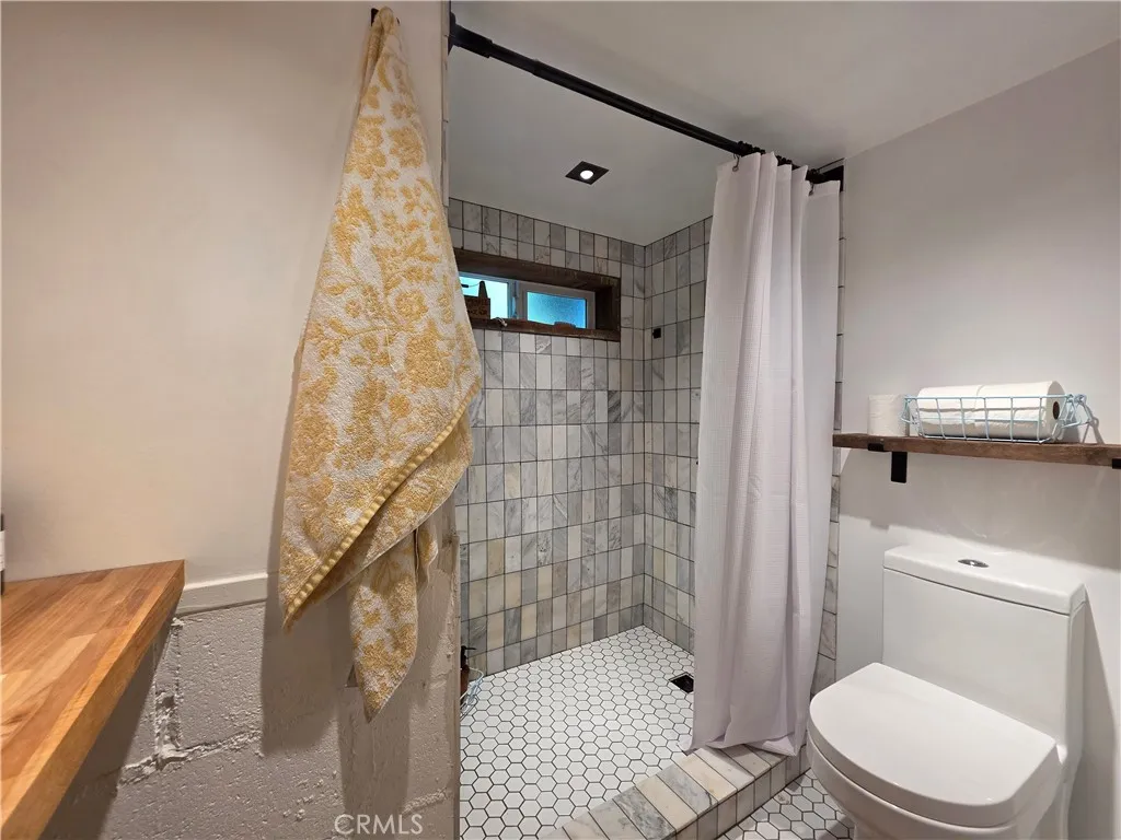 606 Crest Estates Drive, Lake Arrowhead, California 92352 home-pic-28