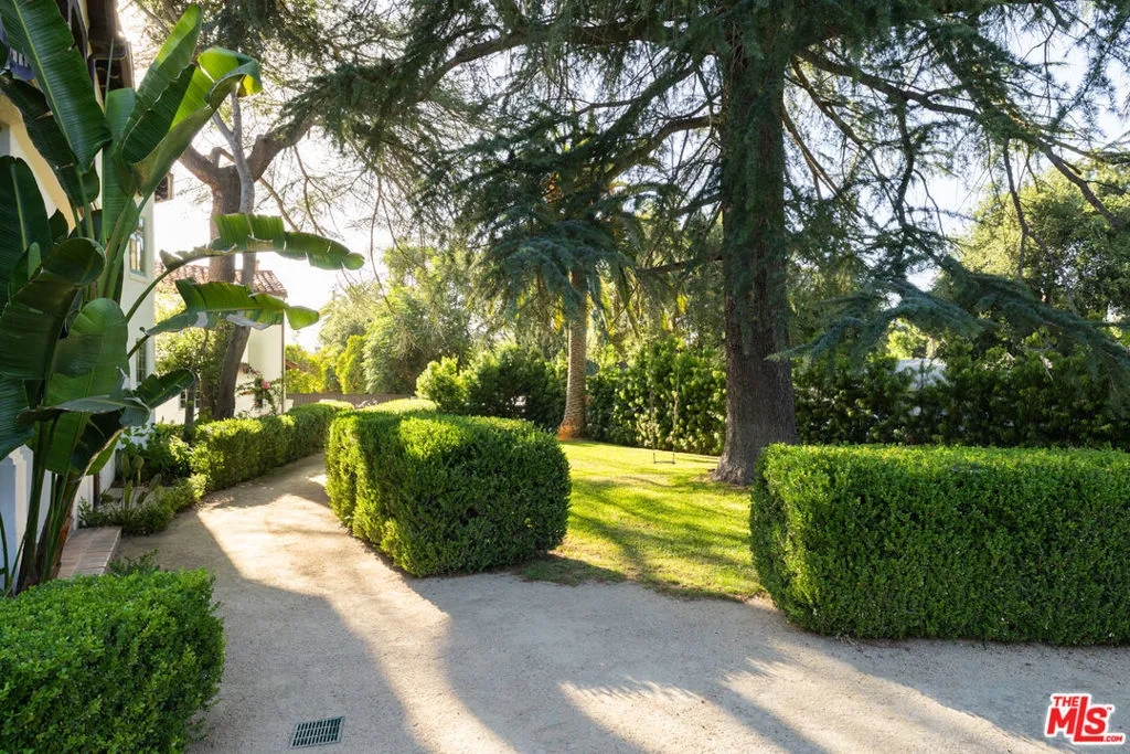 205 S Lomita Avenue, Ojai, California 93023 home-pic-7