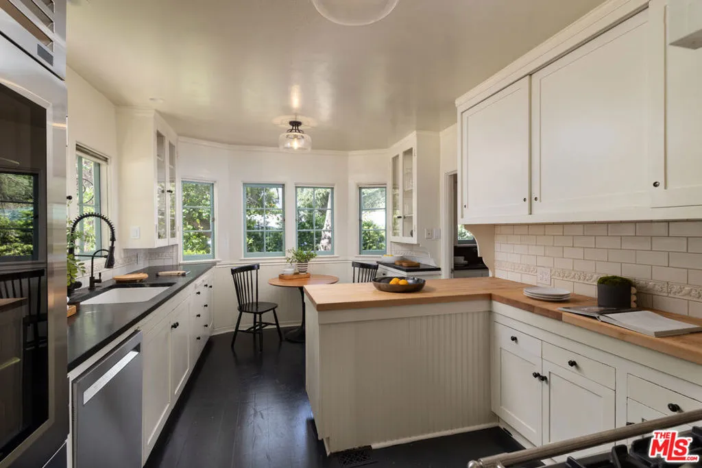 205 S Lomita Avenue, Ojai, California 93023 home-pic-18