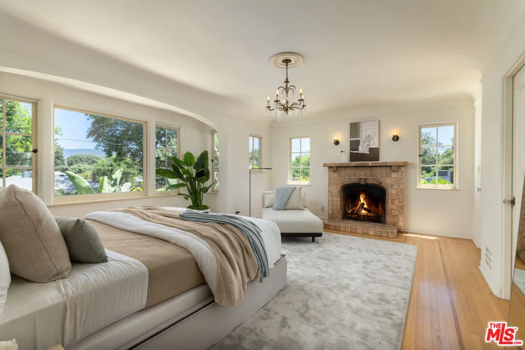 205 S Lomita Avenue, Ojai, California 93023 home-pic-23