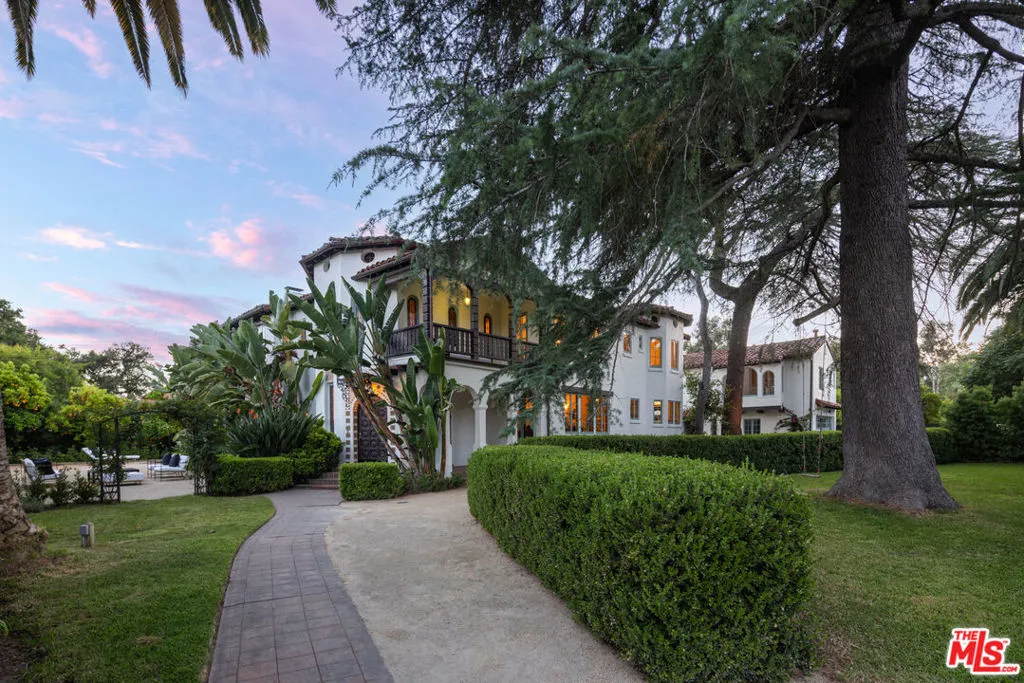 205 S Lomita Avenue, Ojai, California 93023 home-pic-1