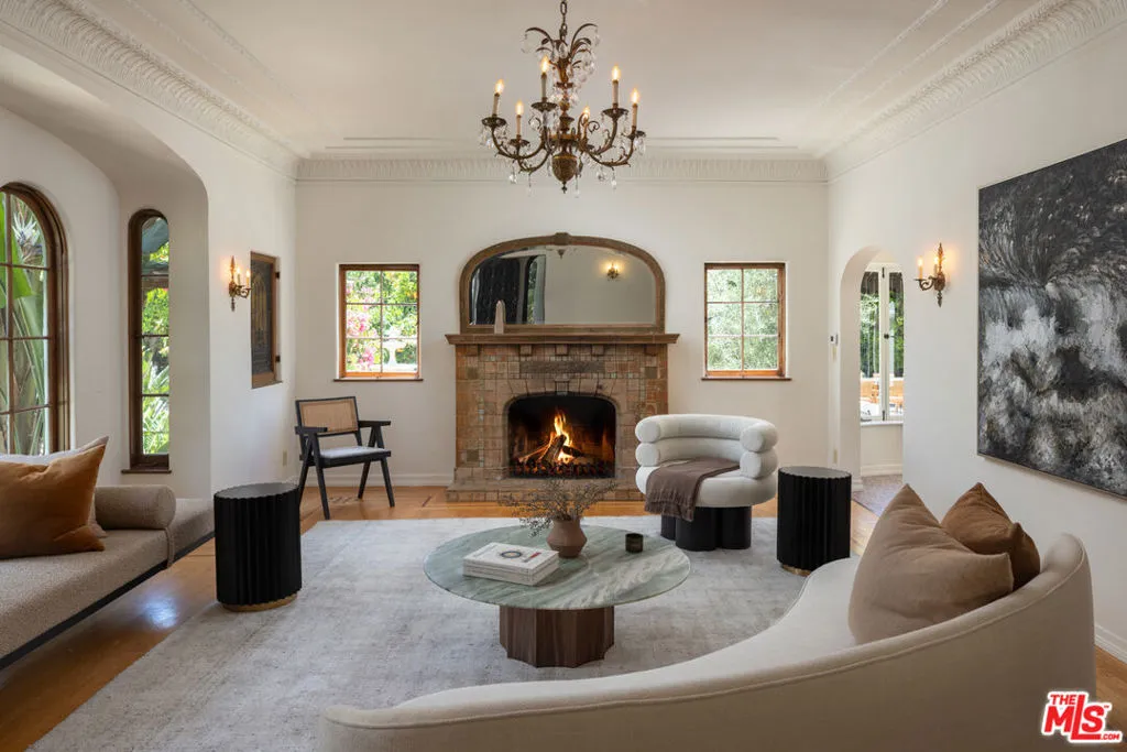 205 S Lomita Avenue, Ojai, California 93023 home-pic-10