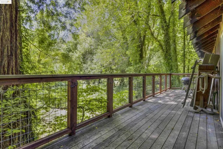 17864 Neeley Rd, Guerneville, California 95446