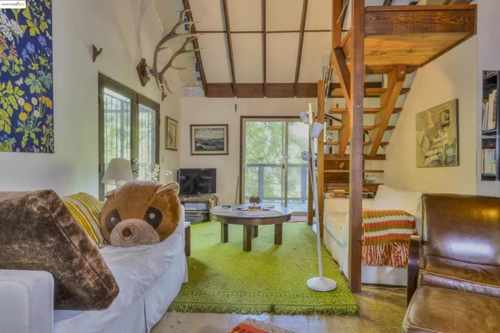 17864 Neeley Rd, Guerneville, California 95446