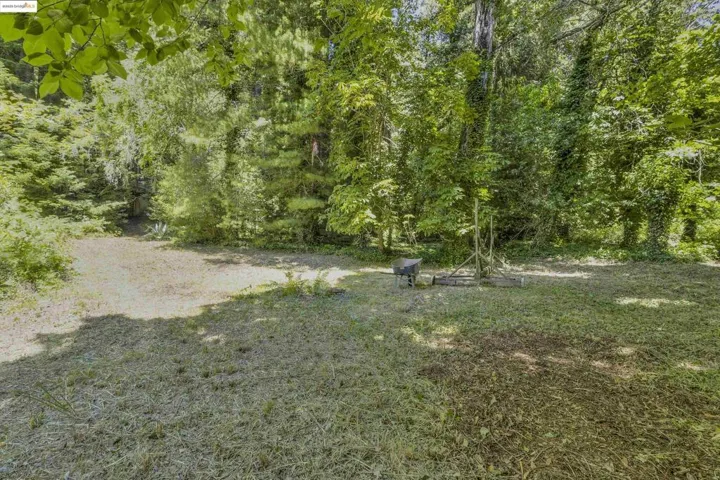 17864 Neeley Rd, Guerneville, California 95446