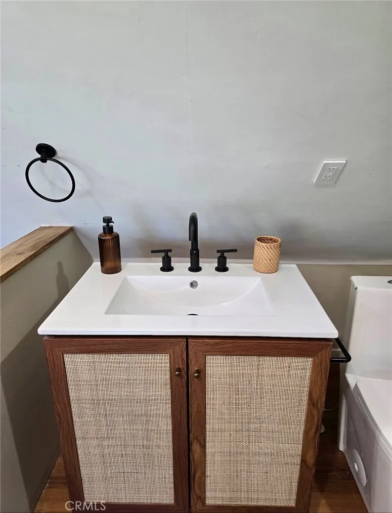 585 Arrowhead Villa Road, Lake Arrowhead, California 92352 home-pic-11