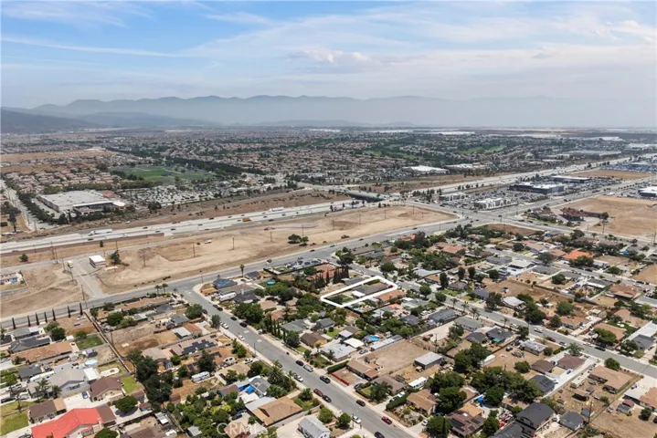 6604 Tokay Avenue, Fontana, California 92336