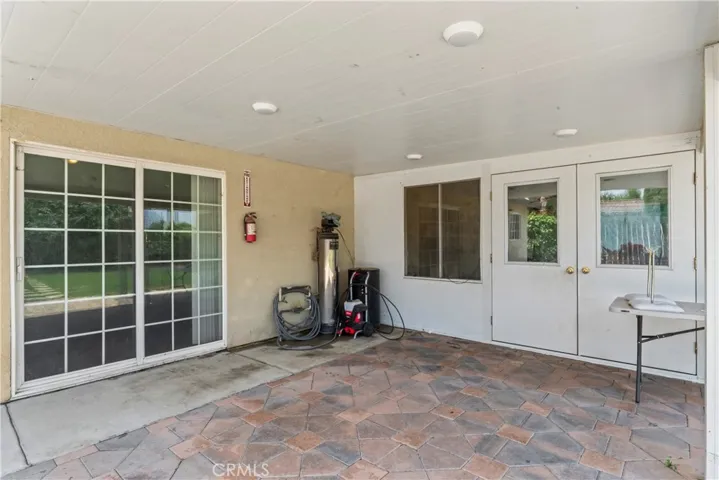6604 Tokay Avenue, Fontana, California 92336