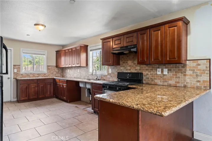 6604 Tokay Avenue, Fontana, California 92336