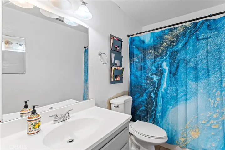 6604 Tokay Avenue, Fontana, California 92336